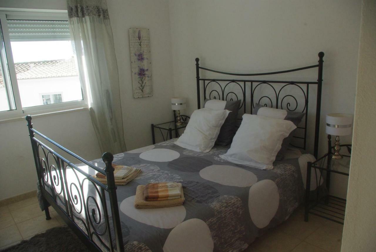 Appartement Perto Do Mar à Luz Extérieur photo